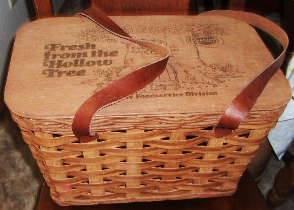 Keebler Advertising Picnic Basket with Leather Straps Vintage