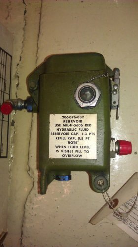Details about   Bell OH-58 Hydraulic Reservoir 206-076-368-1 from 1969!