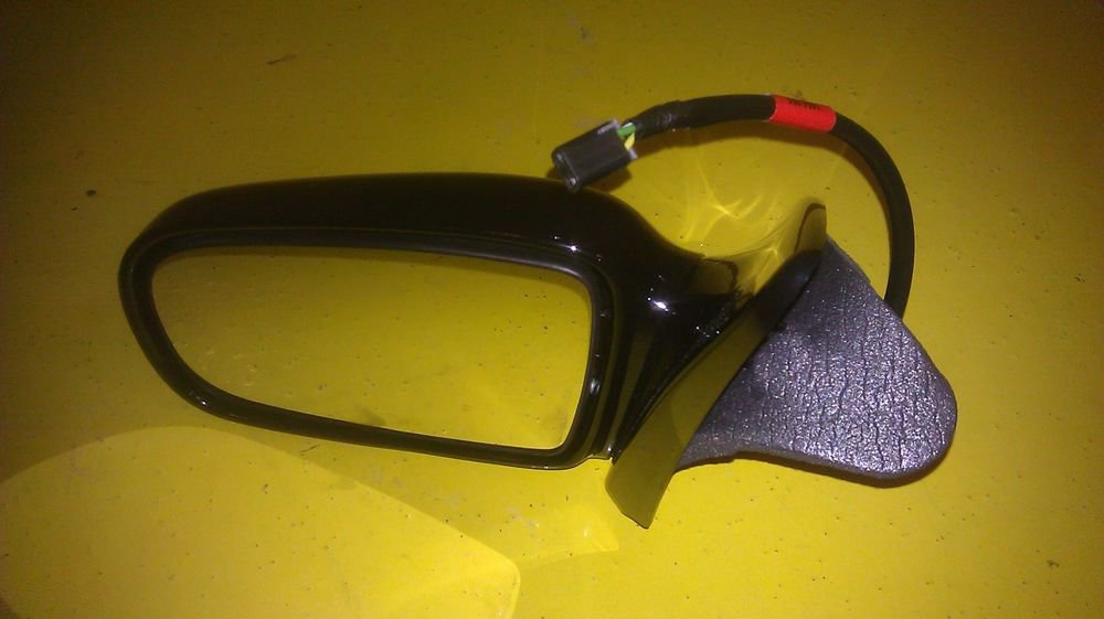 GENUINE GM LEFT DRIVER REAR VIEW MIRROR 22648715