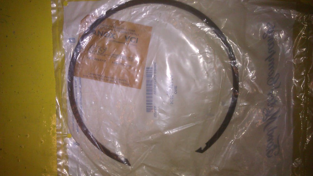 GENUINE FORD OEM RING 3C3Z-7D483-EA / 3C3Z7D483EA