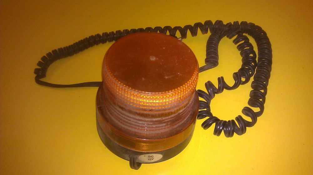 GENUINE WOLO 3300-A 3300A AMBER LIGHT GOOD CONDITION