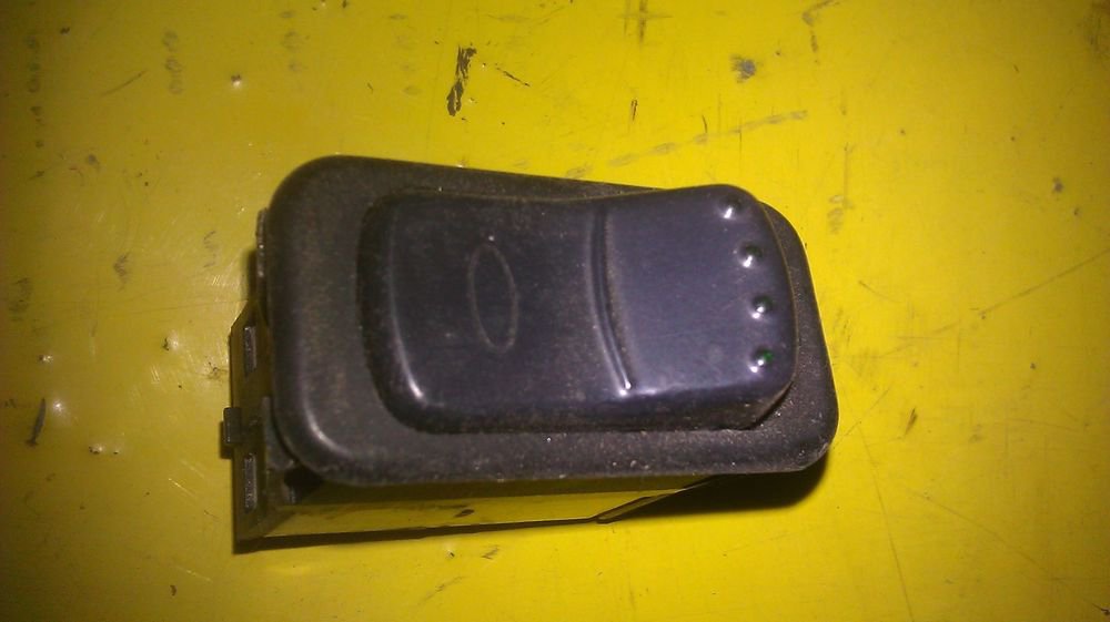 GENUINE PETERBILT SWITCH 05679HD / 16074173GBESS1A71