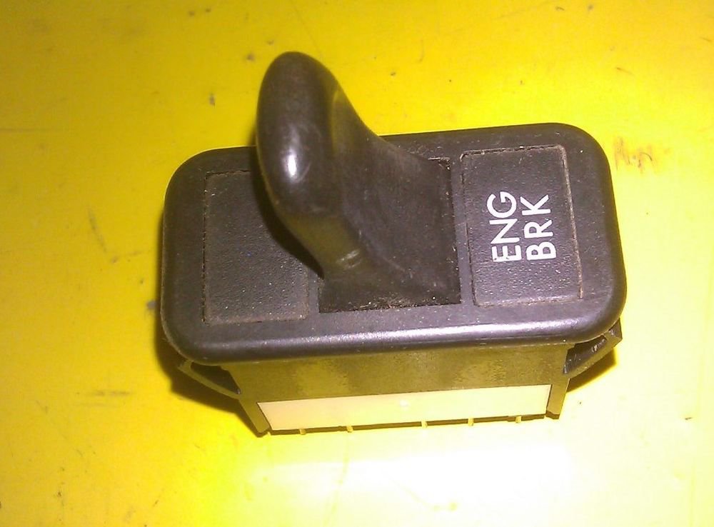 GENUINE FREIGHTLINER ENGINE BRAKE SWITCH A0630769079 / A0630769079