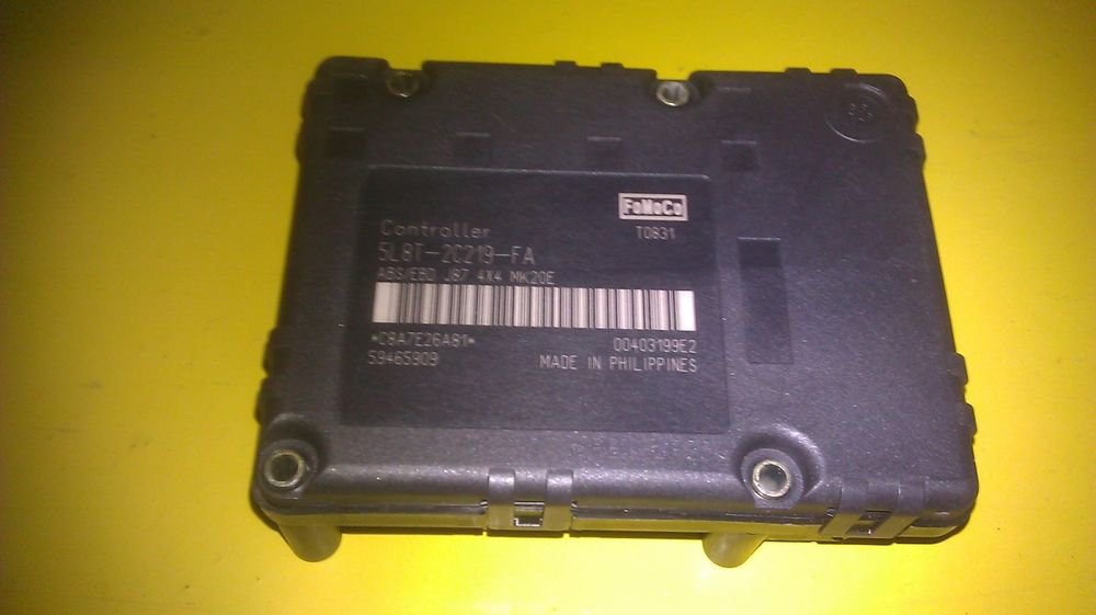 GENUINE FORD OEM ABS CONTROL MODULE CONTROLLER 5L8T2C219FA / YL8Z