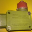 GENUINE MICROSWITCH SWITCH 2VB1 / 5930-00-755-6157 / DSA900-74-A-0073-0022