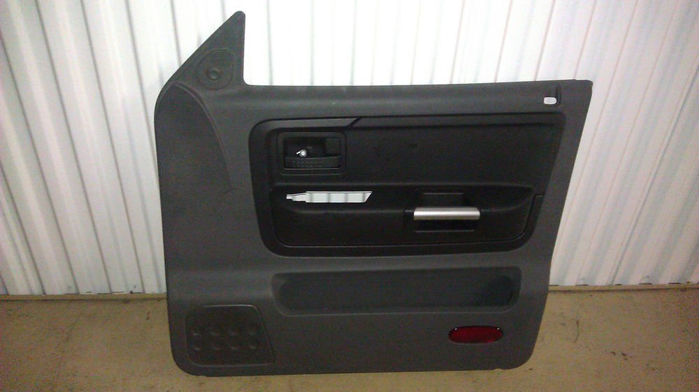 GENUINE DODGE 2005-2011 DAKOTA FRONT RIGHT DOOR PANEL 5JT481DHAA / 1122432AA