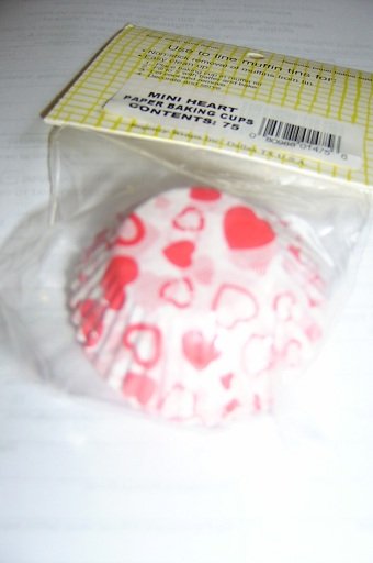 Baking Cups White Paper with Red Hearts Mini Muffin  Size 75/pkg