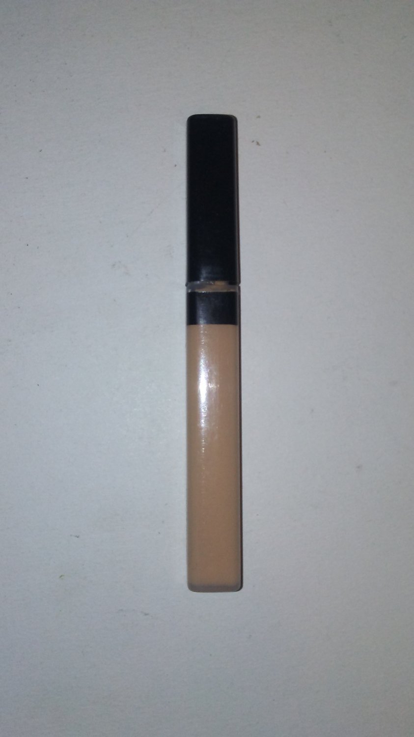 MAYBELLINE Fit Me! Concealer 15 LIGHT .23 oz.