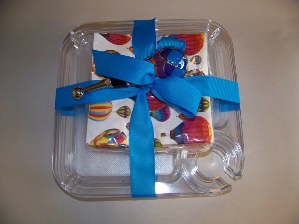 Buffet Plates with Napkins & Bottle Stopper Gift Set  Hot Air Balloon