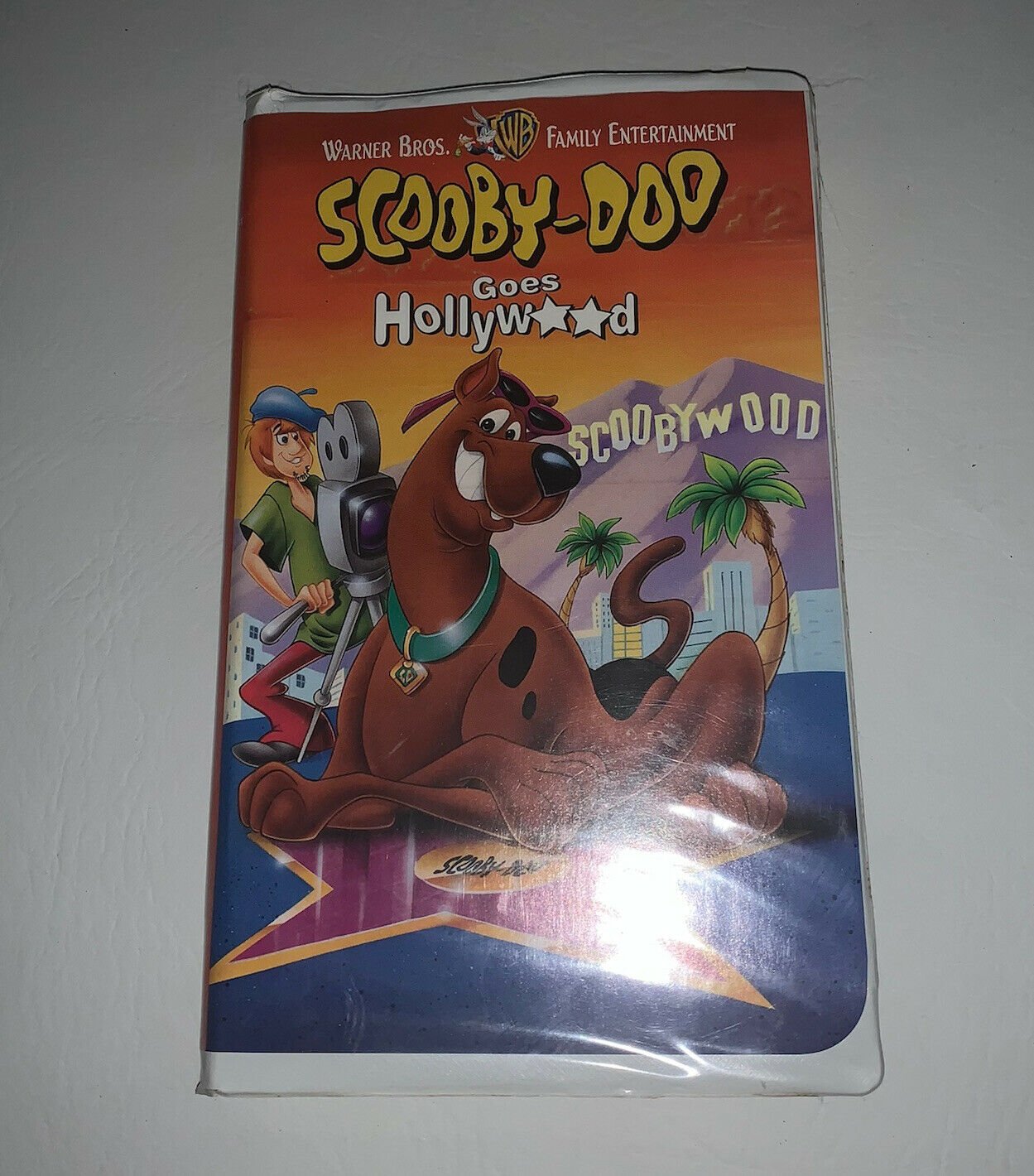 Scooby-Doo Goes Hollywood (VHS, 1997, Clam Shell)