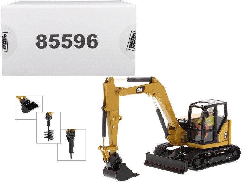 CAT Caterpillar 24 Motor Grader w Operator 1/50 Diecast Masters