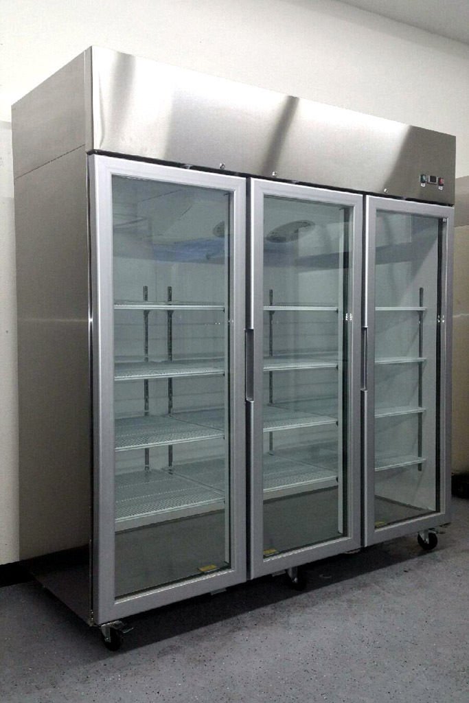 3 Door Commercial Reach In Glass Front Merchandiser FREEZER MCF8603