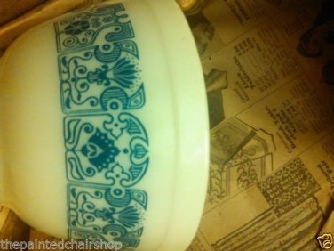 horizon blue pyrex small mixing bowl