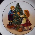 Vtg AVON CHRISTMAS MEMORIES 1982 Tree Plate Holiday Decor Japan