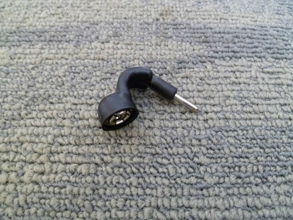 Dorman ConductTite 85173 GM Radio To Windshield Antenna Connector Plug