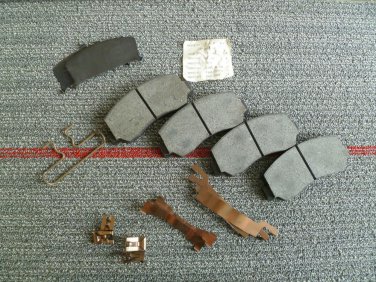 Genuine Mitsubishi Part Disc Brake Pad Kit MB058197