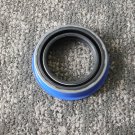 New GM Part 15580381 Front Transfer Case Output Shaft Seal K-Series Suburban