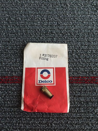 Genuine Delco GM Automatic Suspension Self Leveling Valve Tube Fitting 3176207