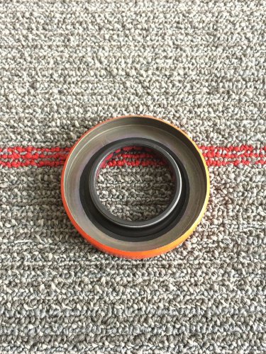 Genuine Ford Part Rear Suspension Axle Seal F-Series E-Series F7UZ-1177-A