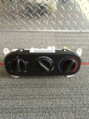 Genuine Mopar Part Dodge Jeep Heater Control Black Knob 55111878AB