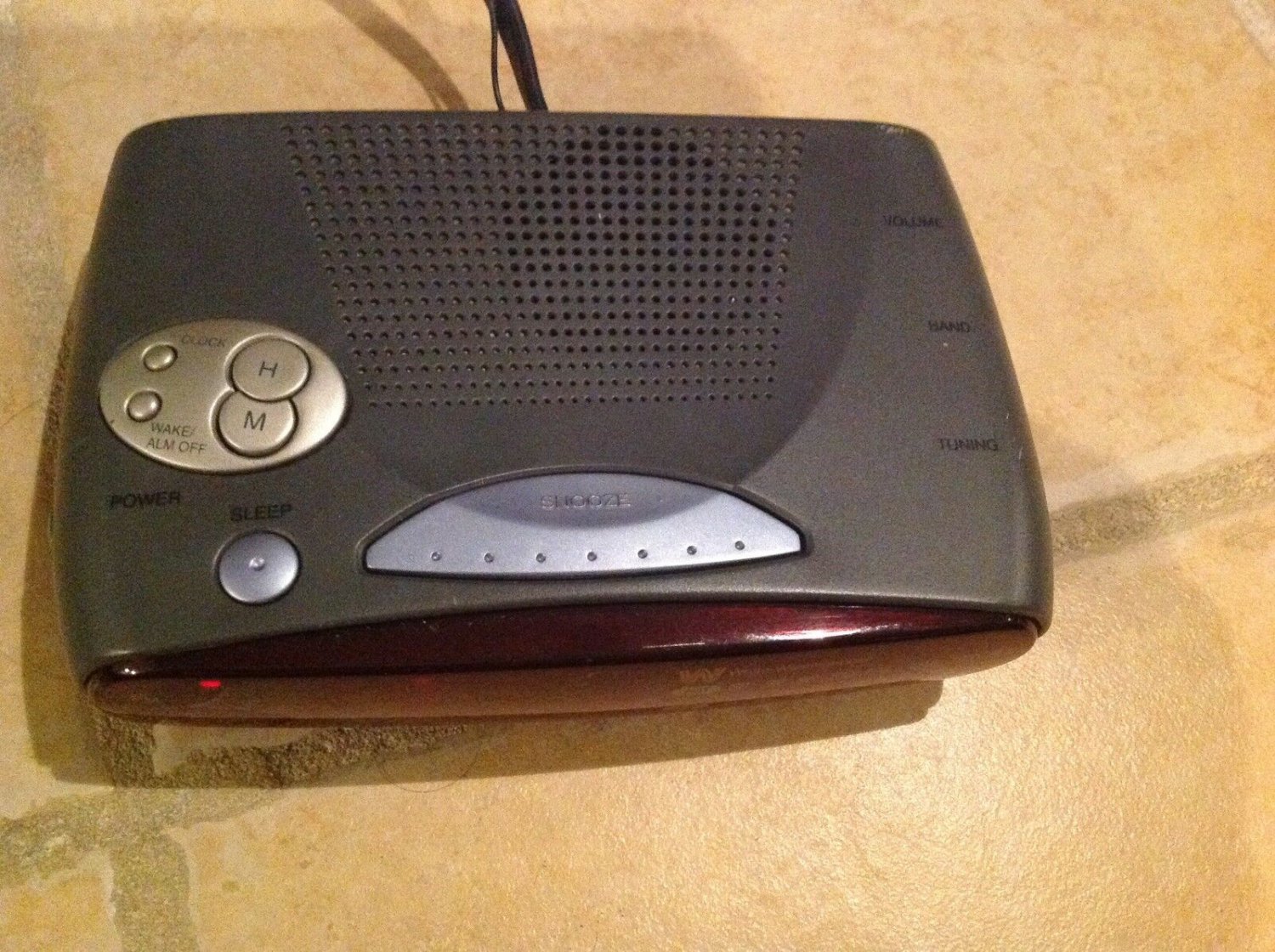 White Westinghouse WCR15315 AM/FM DIGITAL CLOCK RADIO ALARM