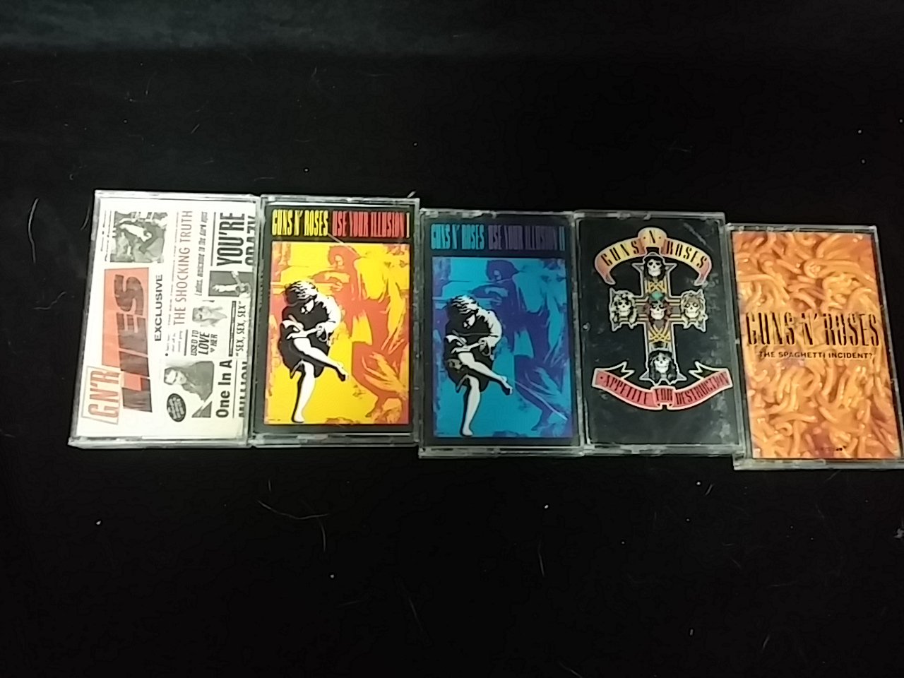 Lot of 5 Guns N Roses cassette tapes (used)