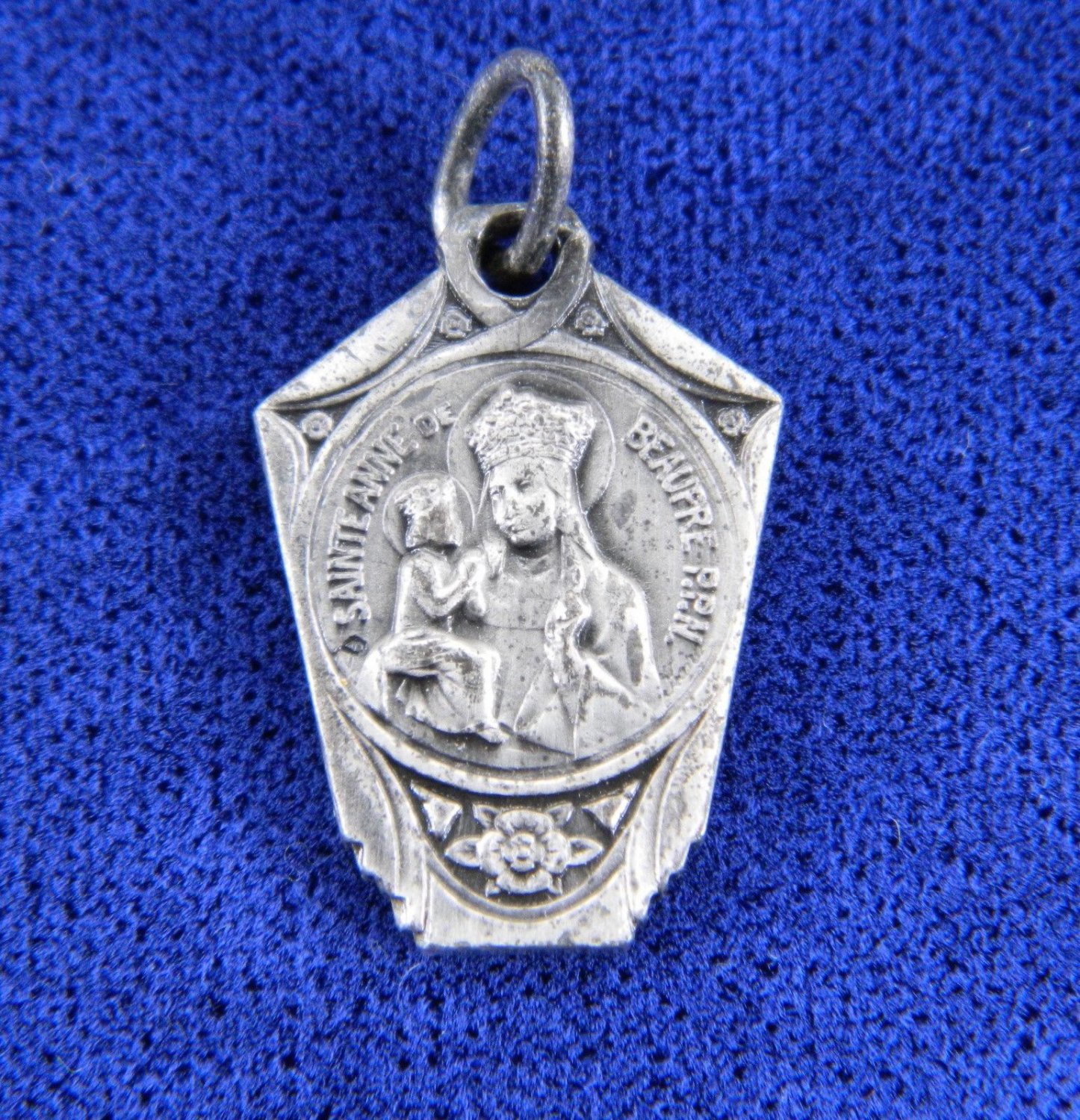 St Ann de Beaupre Medal, Made in France, Interesting Shape, Pray for Us, Signed, 21583