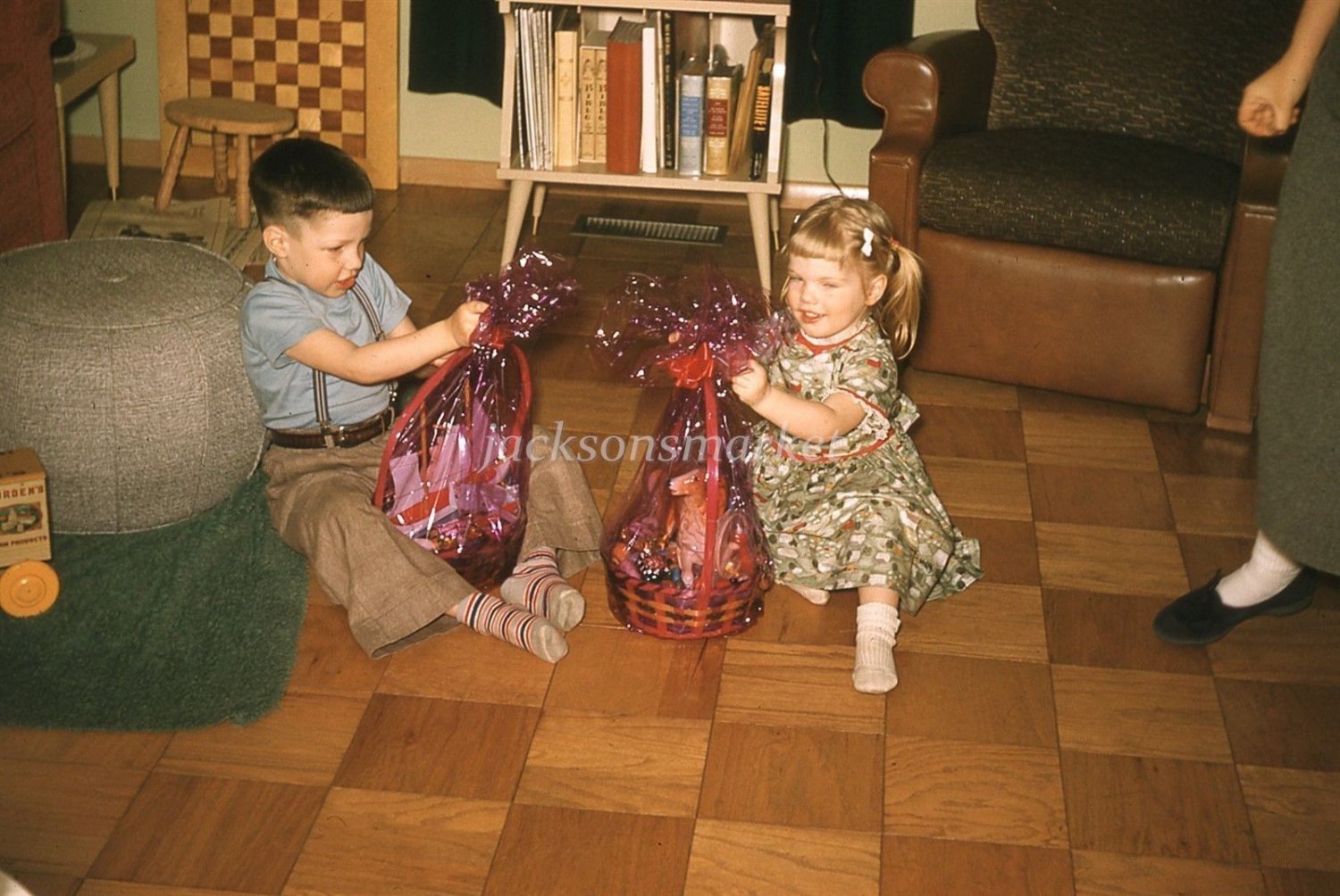 Kids Opening Easter Baskets, 1958 Vintage Color Slide, 20916