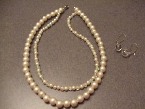 Pearl necklace set