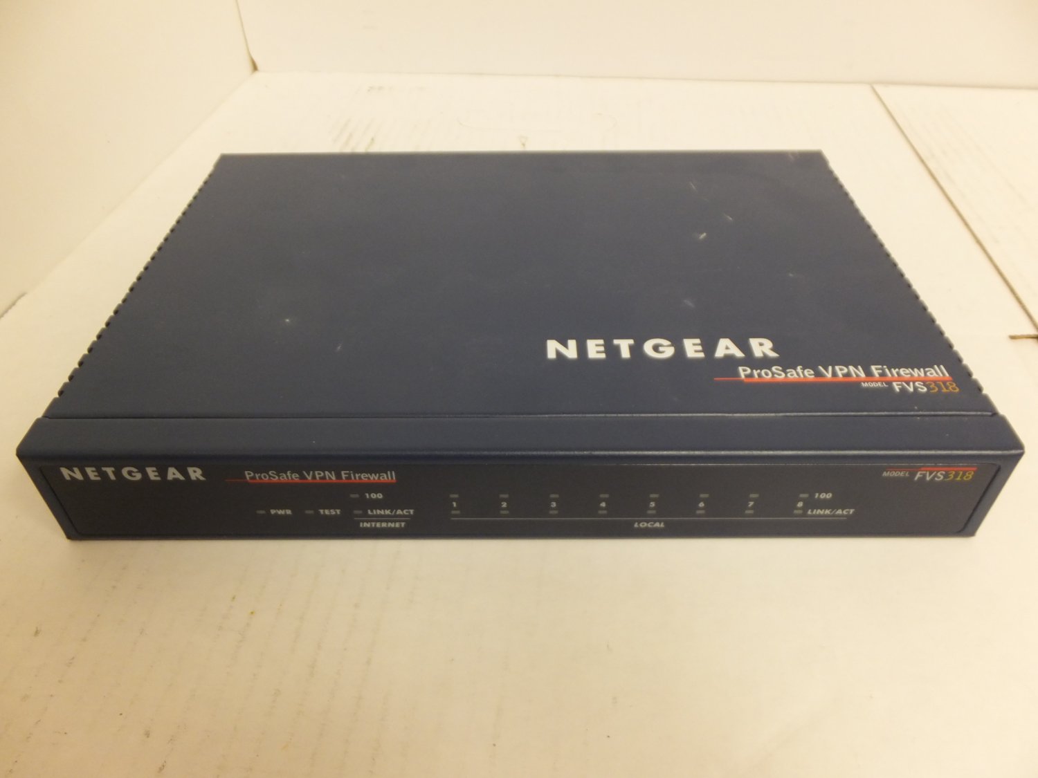 NetGear FVS318 ProSafe 8-port VPN Firewall