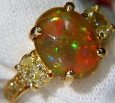 &acirc;��$7500 18KT 5.00CT GEM NATURAL OPAL FANCY YELLOW DIAMOND RING HOLOGRAPHIC