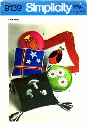 Vintage 1970's Simplicity 9139 Sewing Pattern Knife Edge Pillows