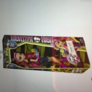 Monster High Creepateria  Howleen Wolf Doll 12" H New in Box set