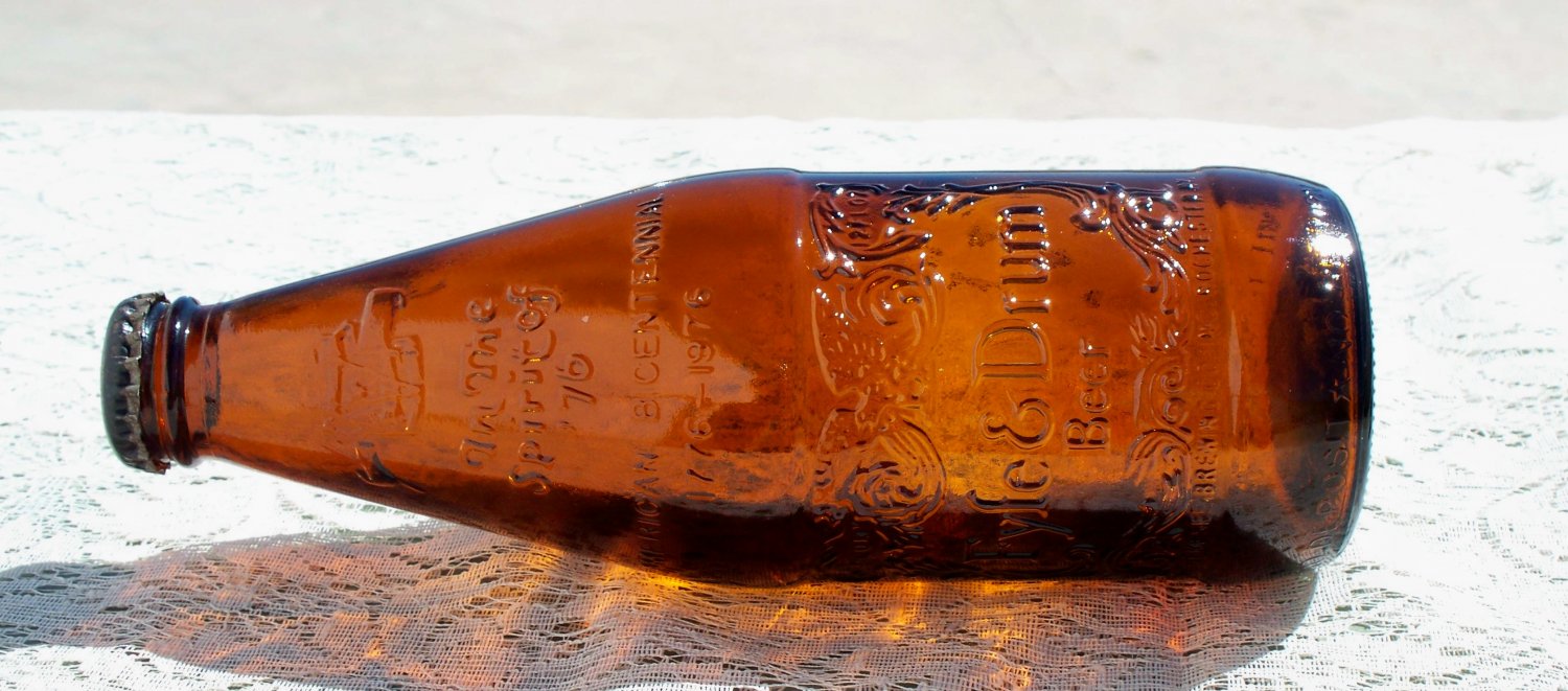 Fyfe & Drum Beer Massachussetts 1788 Genesee Brewing Co. brown bottle