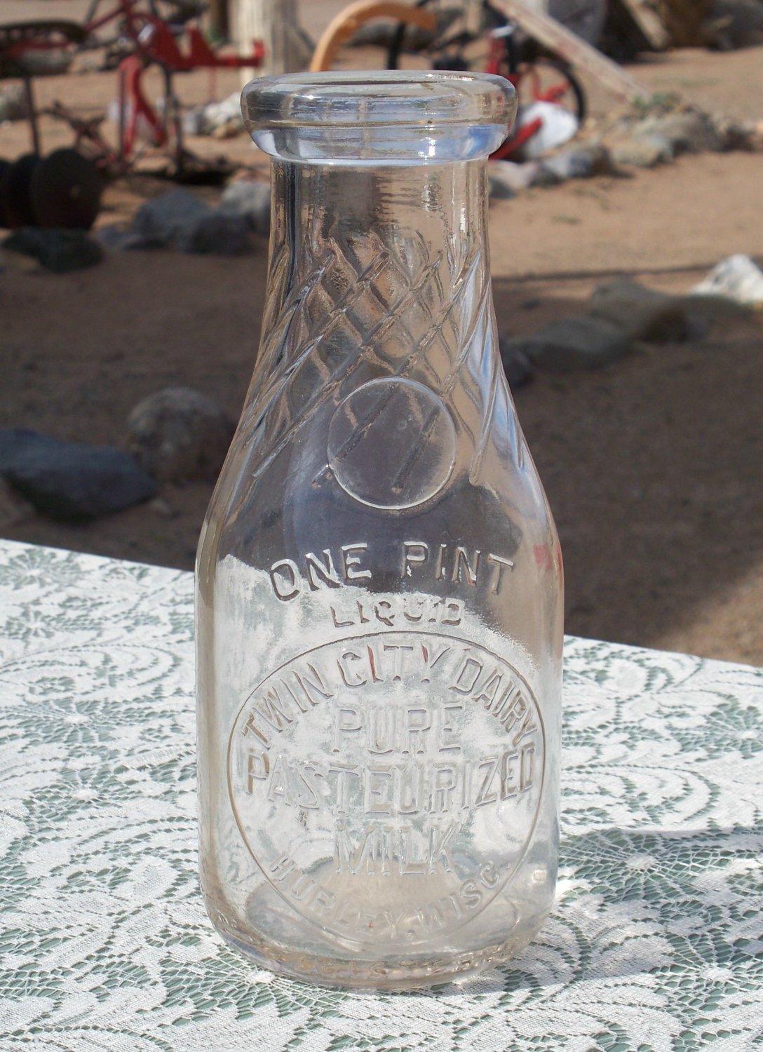 Twin City Dairy Hurley, Wisc. One Pint Pure Pasteurized Milk bottle