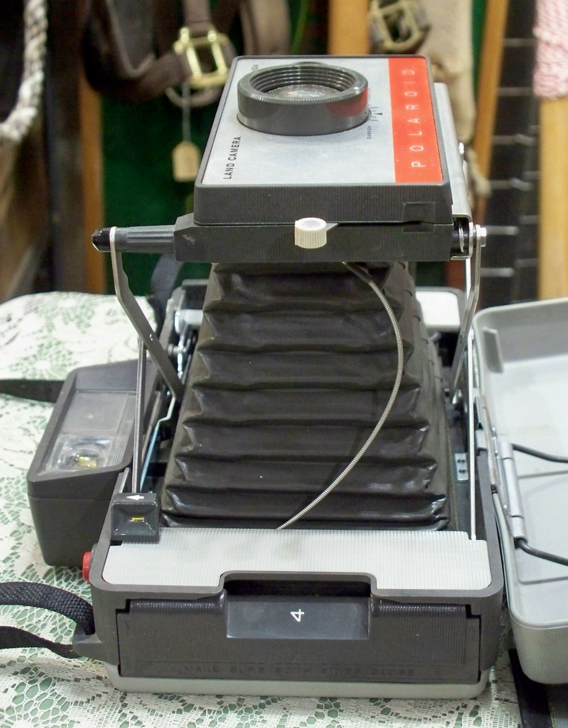 Polaroid Automatic 104 Land Camera untested with manual and cold clip