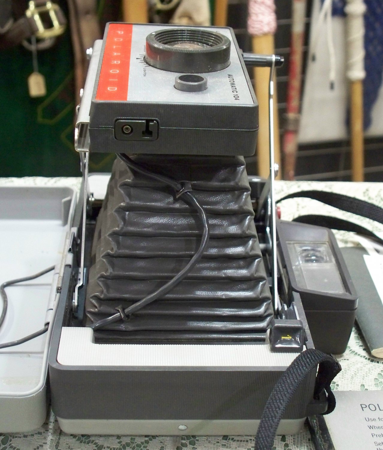 Polaroid Automatic 104 Land Camera untested with manual and cold clip