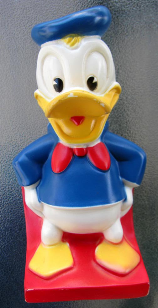 Vintage 70s Donald Duck Walt Disney Productions Plastic Toy Coin Bank