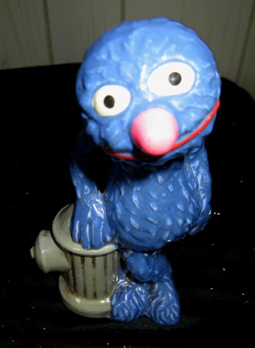 RARE Vintage 1976 Sesame Street Grover Muppets Ceramic Figurine