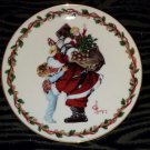 Vintage 1988 Gorham Leyendecker CHRISTMAS HUG Collectible Plate 9"