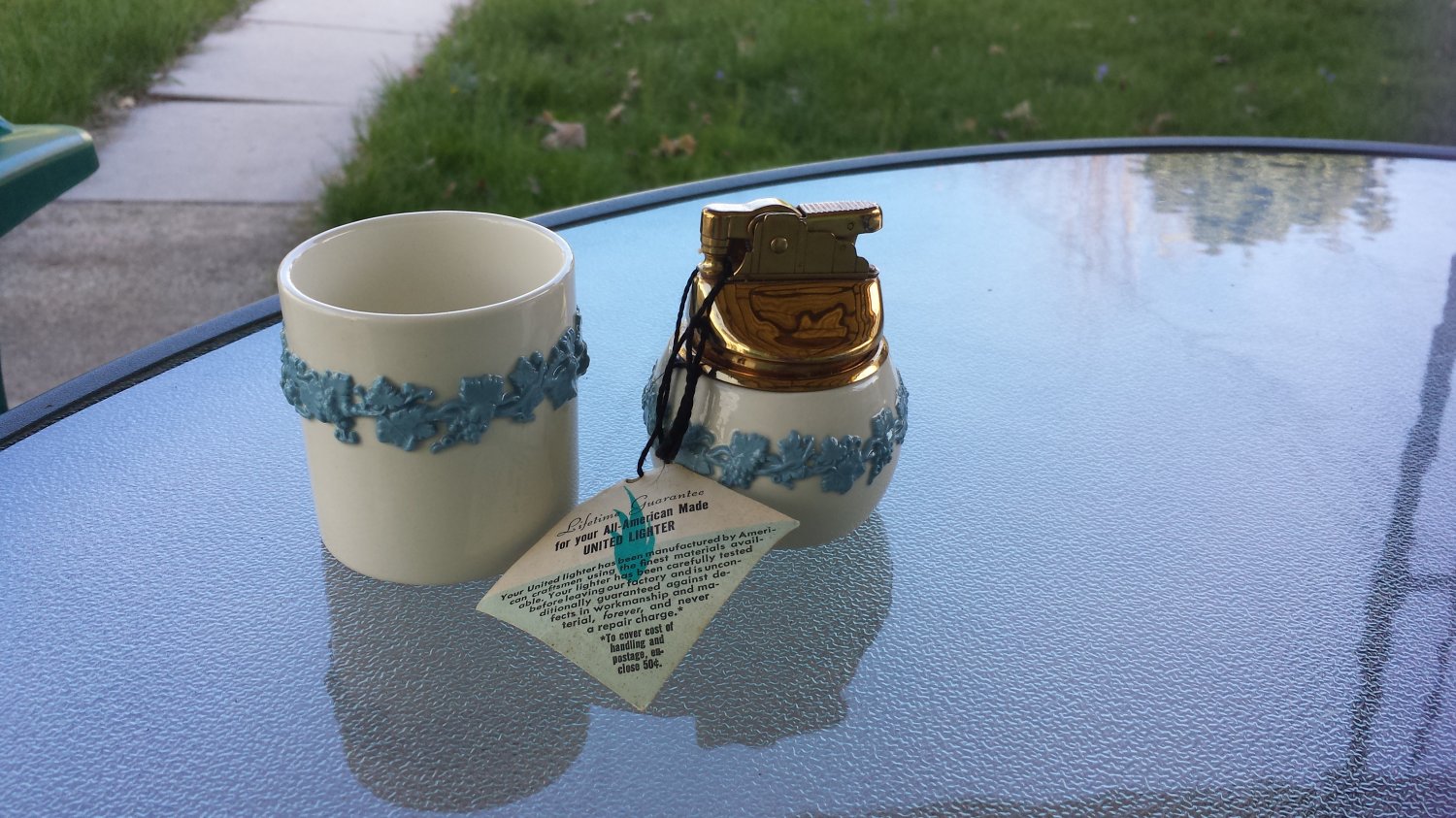 Vintage 60s WEDGWOOD EMBOSSED QUEENSWARE Table Lighter & Cigarette