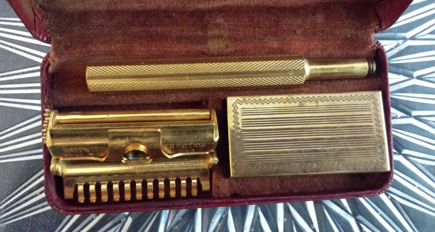Antique Valet Auto Strop Brass Safety Razor in Original Case w/ Blades