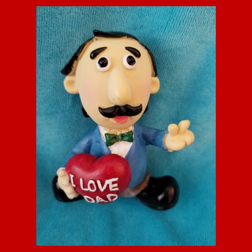 Vintage I LOVE DAD Gentleman Holding Red Heart Figurine Fatherâ��s Day
