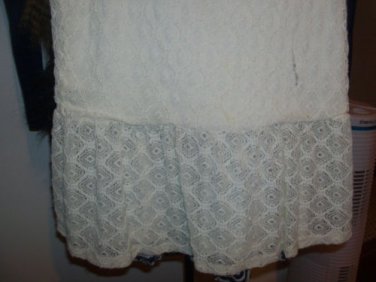 BOHO Gorgeous CREAM Peplum Type Hem TOP Small F21