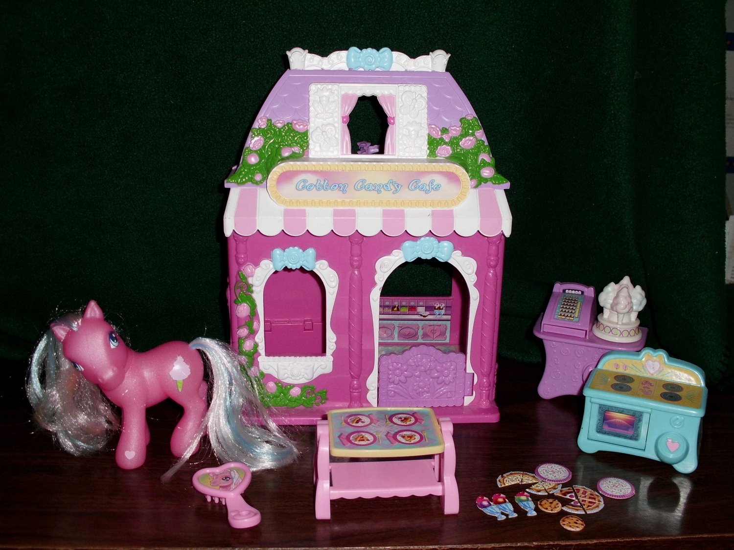 pink doll house