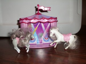 Barbie Miniature Horses mini Circus Horse Travel Play Set
