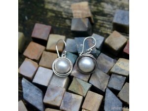 16mm Semicircle Round 925 Sterling Silver White Mabe Pearl Bali Dangle Earring