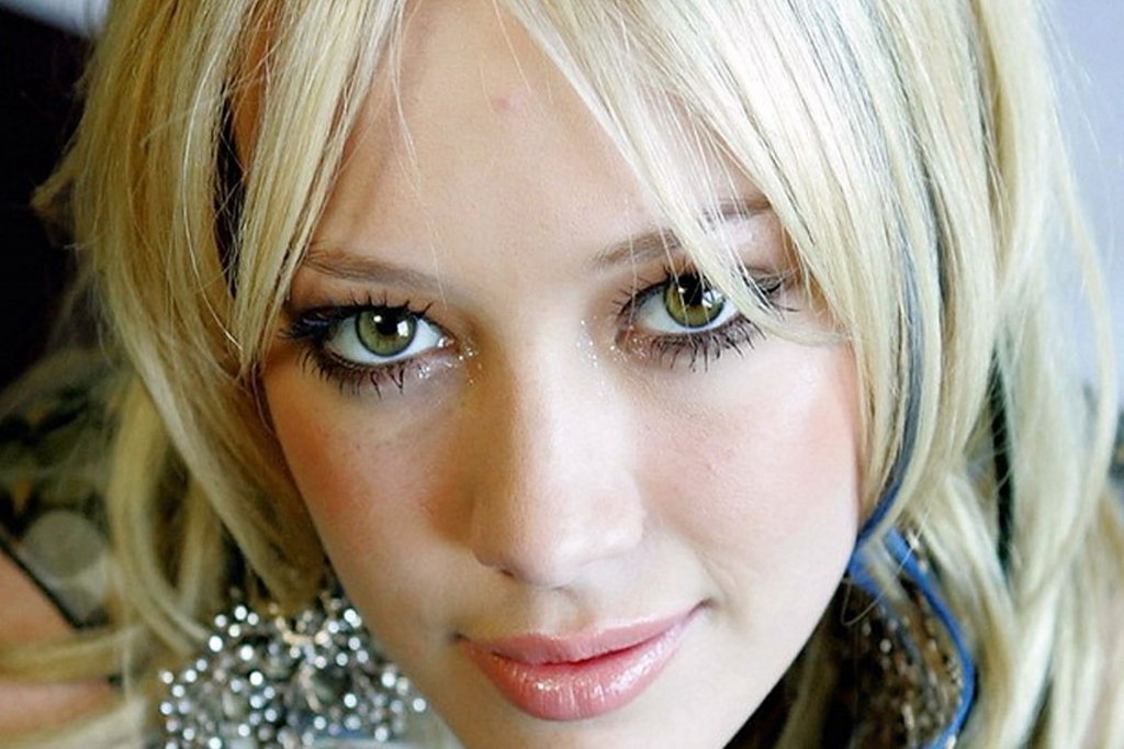 testoHilary Duff Actress Singer