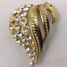 VINTAGE  '' CLEAR RHINESTONE GOLD TONE '' BROOCH PIN