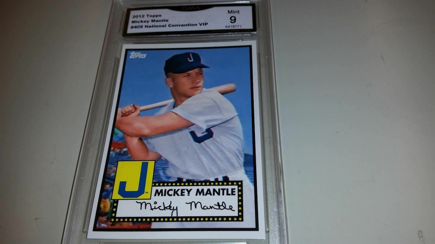 2012 TOPPS HERITAGE MICKEY MANTLE BASEBALL CARD-.CONVENTION VIP GRADED 9 MINT